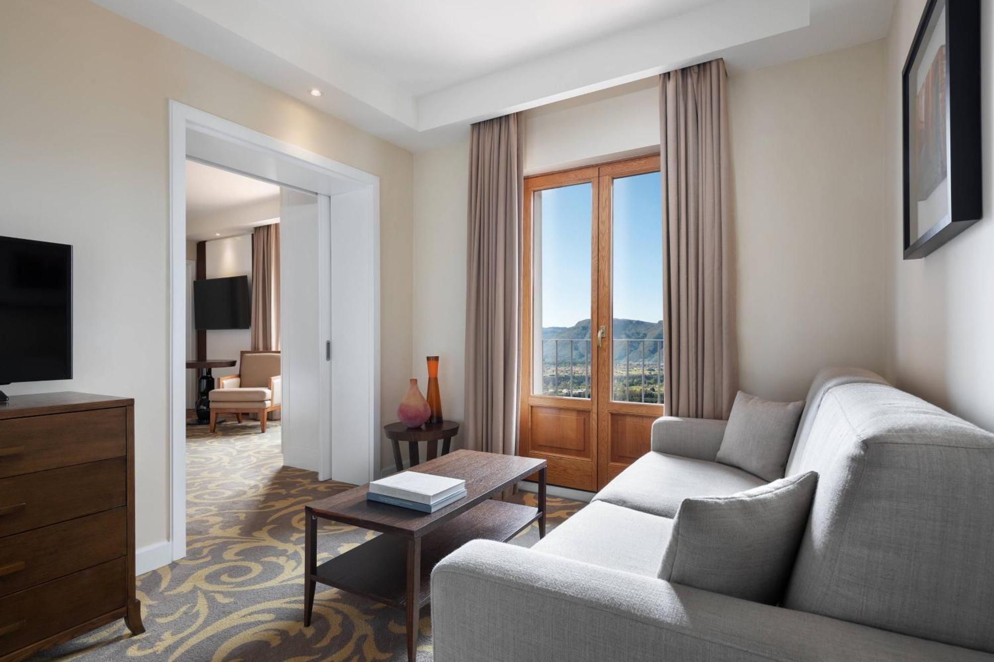 Renaissance Tuscany Il Ciocco Resort & Spa Barga Exterior photo